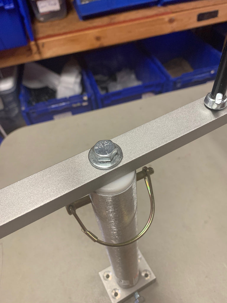 Heavy Duty 24 inch T-Bar with 4 holders* – Boat rigging 101